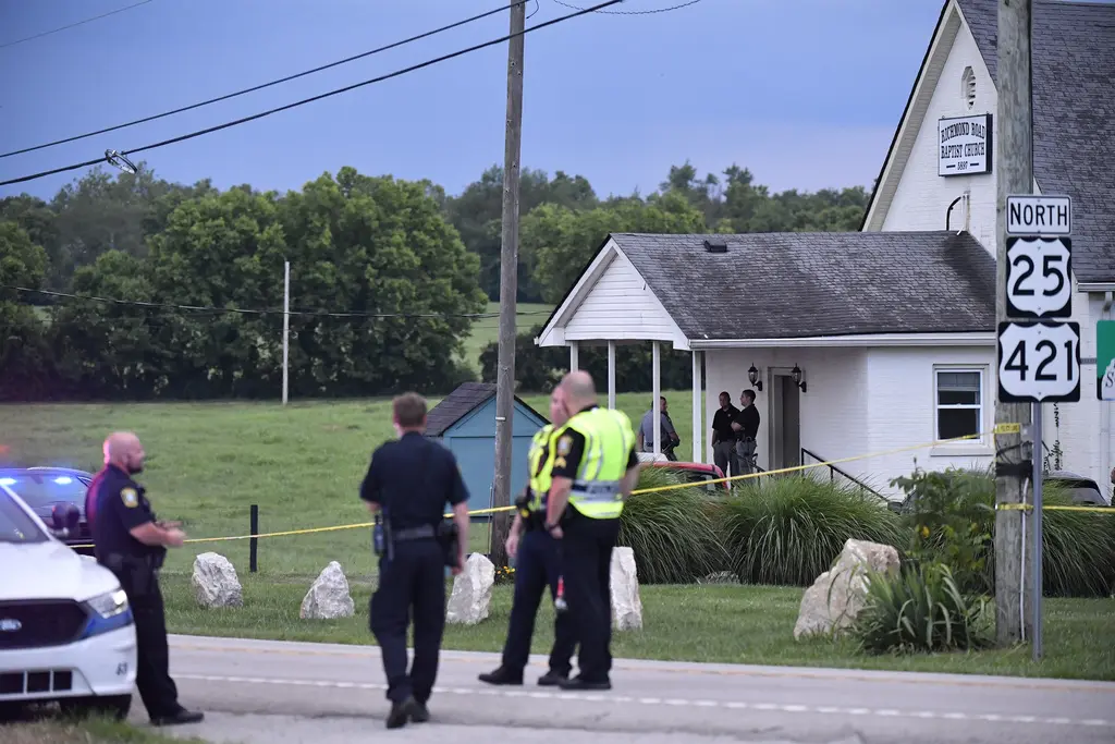 Tiroteo en iglesia de Kentucky: Dos muertos y varios heridos