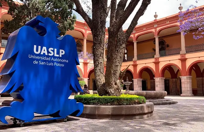 Baja capacidad de respuesta de UASLP frente a demanda