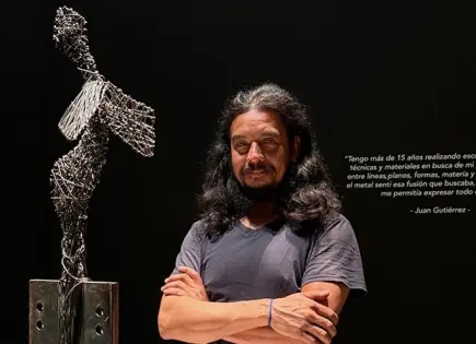 EXPOSICIÓN RAÍCES DE ACERO,DE JUAN GUTIÉRREZ