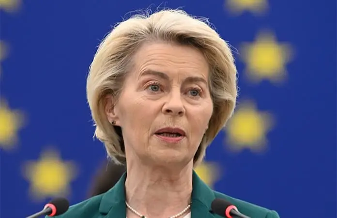 UE retrasa aranceles contra Estados Unidos