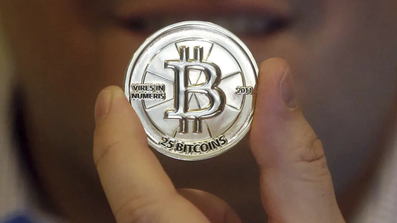 Bitcoin alcanza nuevo máximo histórico en medio de legislación cripto