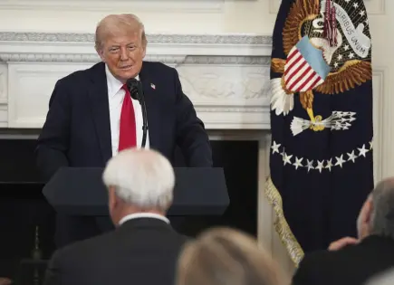 Trump ordena despliegue de submarinos nucleares por comentarios rusos