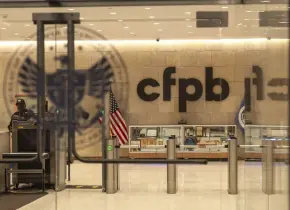 Desafíos en la regulación financiera: Crisis en la Oficina de Protección Financiera