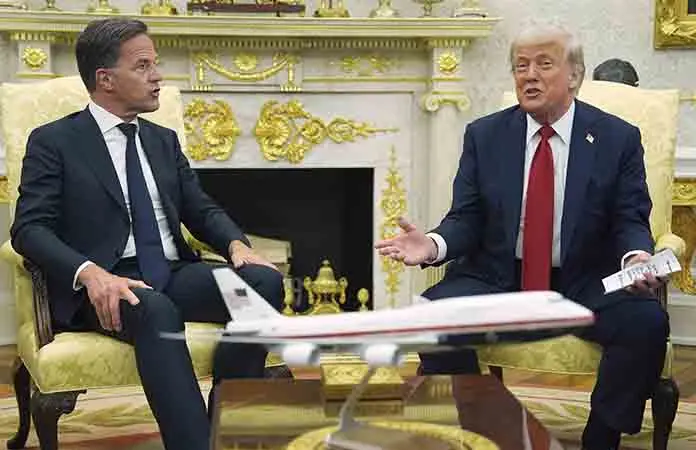 D. Trump advierte a Rusia de aranceles