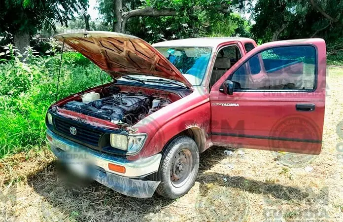 Desvalijada, incautan camioneta robada