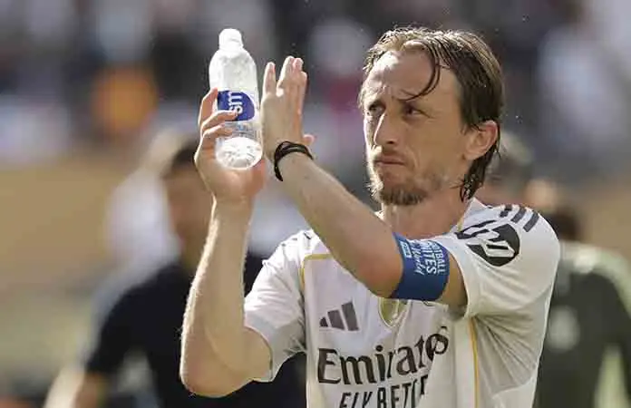 Firmó Luka Modric con el AC Milan
