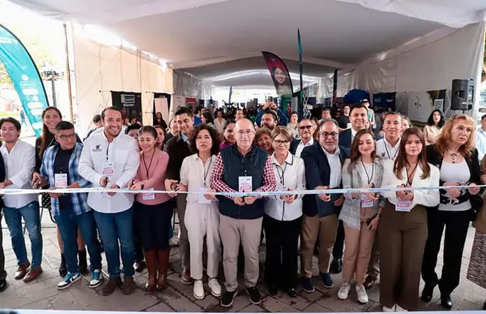 Alcalde inaugura Feria Universitaria