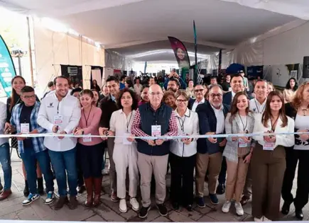 Alcalde inaugura Feria Universitaria