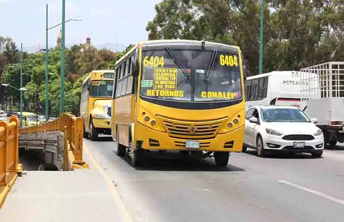 Intereses impiden renovación del transporte público