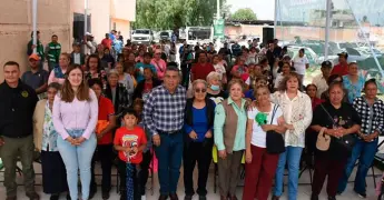 Juan Manuel Navarro entrega pavimentación a vecinos de El Morro