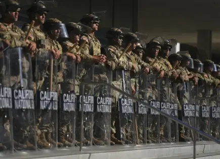 Pentágono retira tropas de Guardia Nacional en Los Ángeles