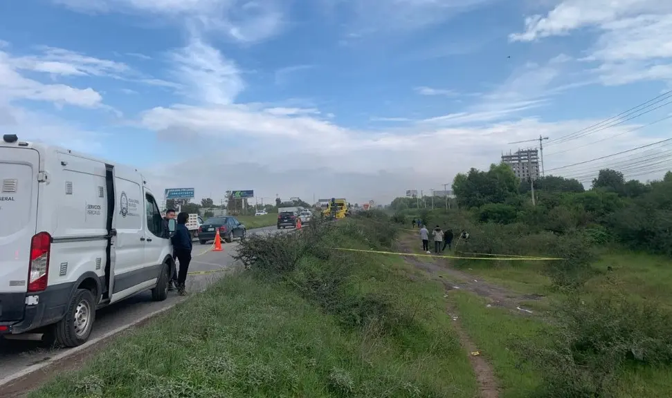 Muere motociclista tras chocar contra barra de contención en la 57