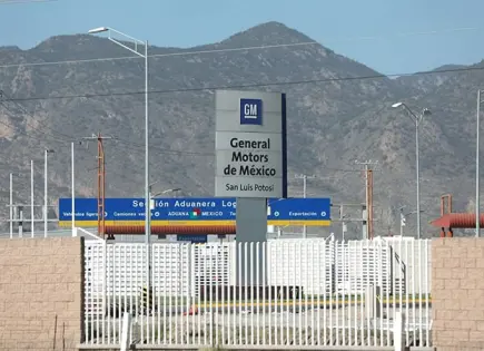 Empresas en VDR deben pagar predial: Rosas M.