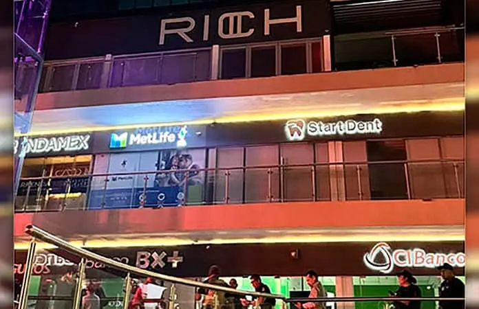 Exigen sanción a funcionarios por caso Rich