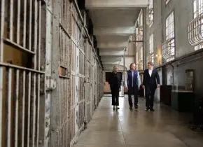 Donald Trump ordena reabrir Alcatraz como prisión de máxima seguridad