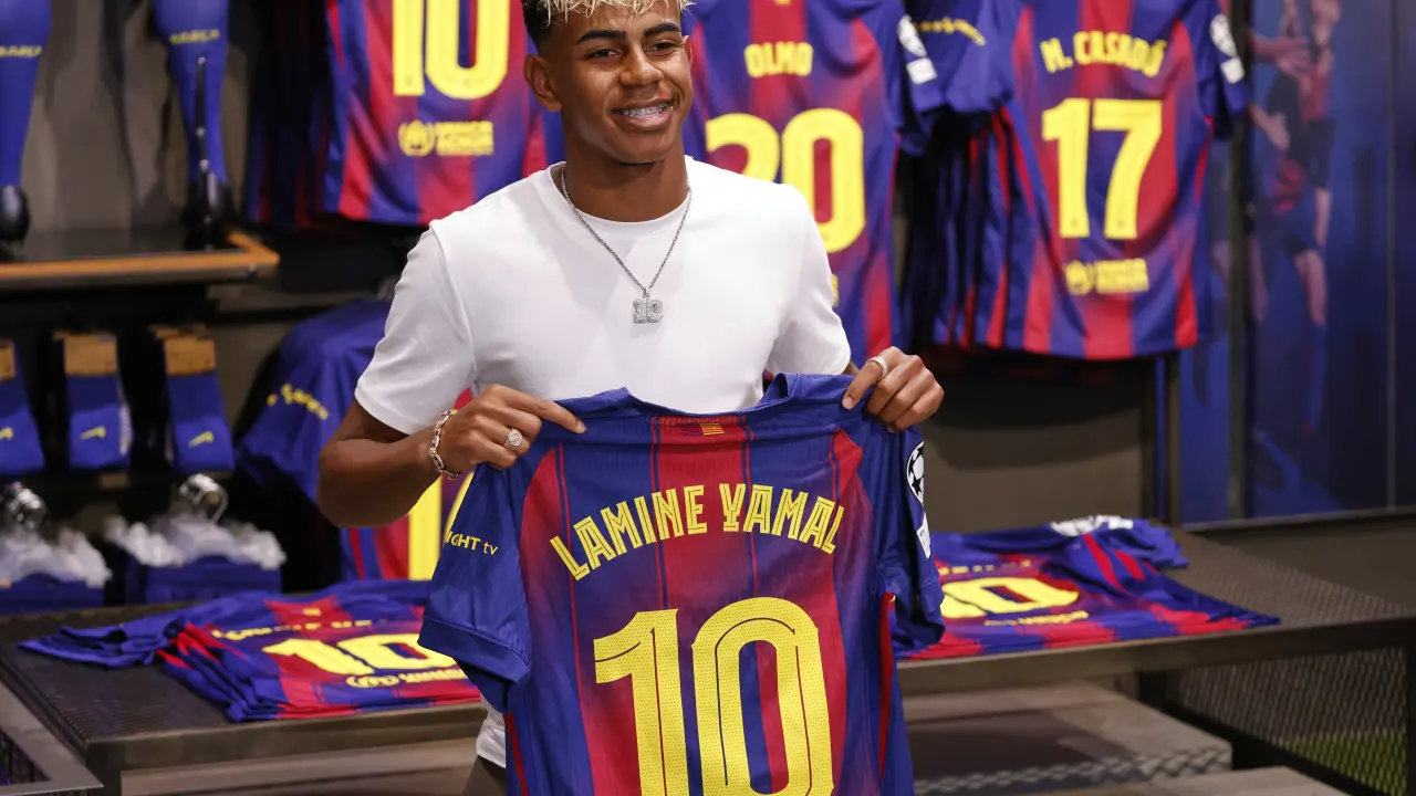 Lamine Yamal hereda el icónico 10 del Barcelona
