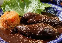 &iquest;D&oacute;nde disfrutar de una feria de mole y la gastronom&iacute;a ind&iacute;gena?