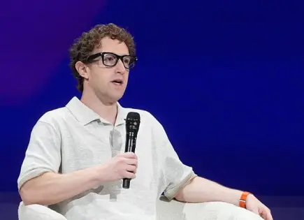 Inicia juicio contra Mark Zuckerberg