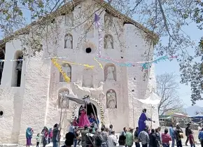 Restauración del templo de Santa María Acapulco