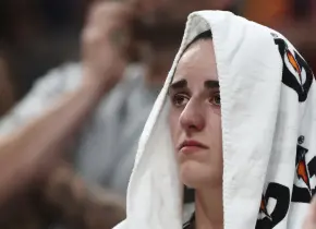 Caitlin Clark se lesiona en Juego de Estrellas de la WNBA
