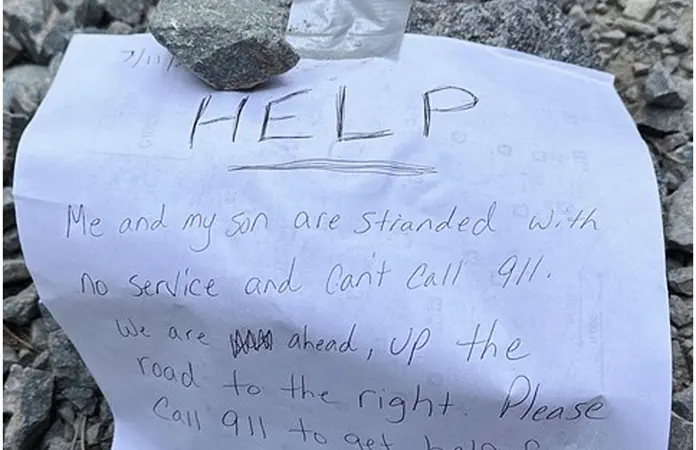 Rescatan a madre e hijo perdidos en bosque de California