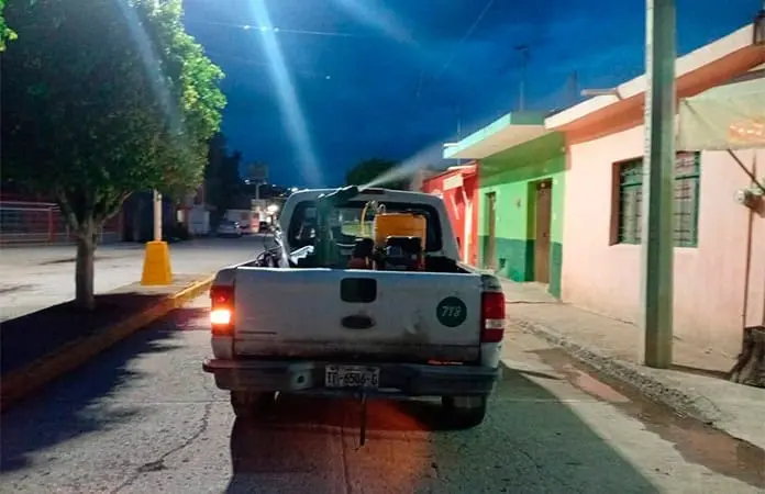 Fumigan colonias del municipio