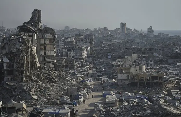 Israel ataca una iglesia en Gaza