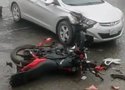 Embisten a un motociclista en carretera 57
