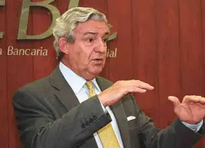 Muere empresario Roberto Servitje
