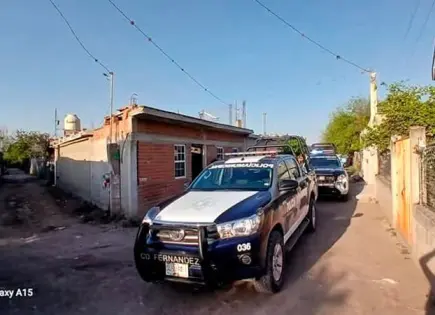 Policías rescatan a joven desaparecido