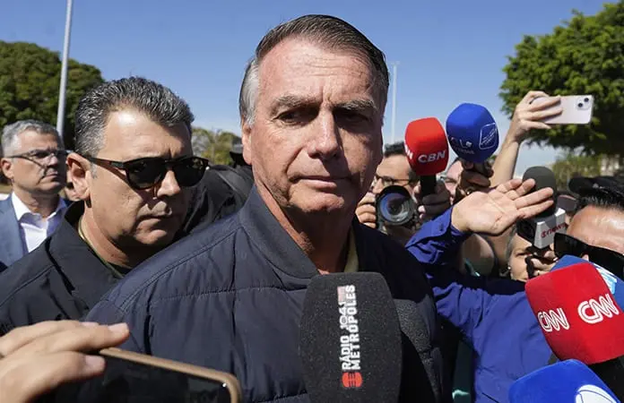Bolsonaro usará una tobillera de rastreo