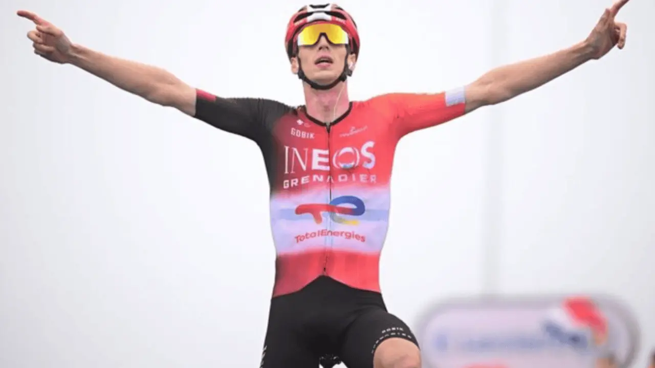 Arensman conquista los Pirineos