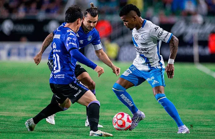 Mazatlán se impuso con apuros al Puebla 2-1