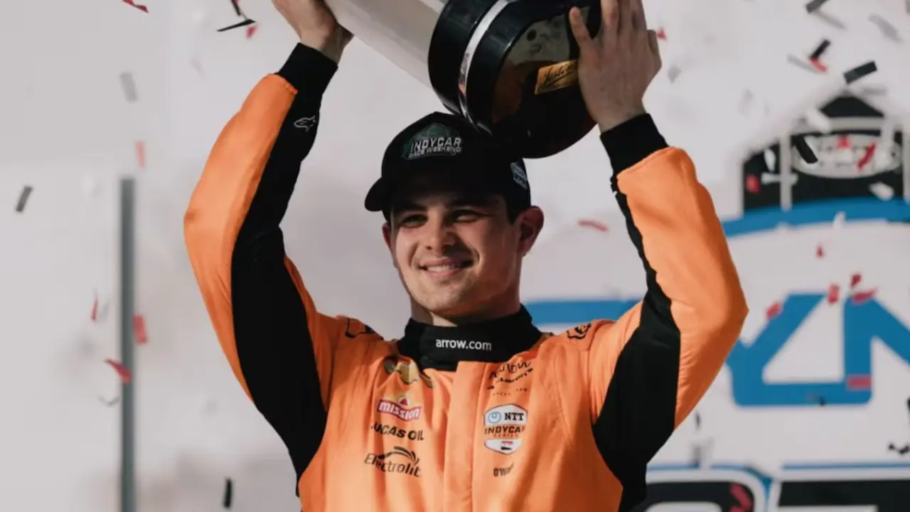 Pato OWard brilla con su victoria en la IndyCar de Toronto