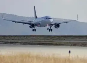 Incendio en avión de Delta provoca aterrizaje de emergencia en Los Ángeles