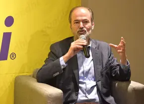 JUAN VILLORO PRESENTA NO SOY UN ROBOT