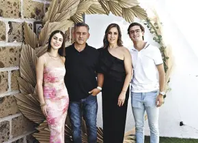 VERÓNICA ¡FELIZ EN SUS 50!