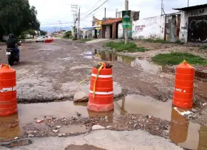 Foto del Día | Hay poquita calle en el gran bache