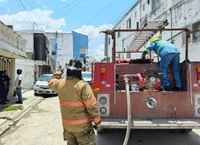 Corte circuito provoca incendio en fraccionamiento FOVISSSTE de Ciudad Valles
