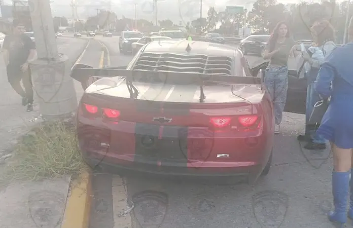 Conductor resulta herido en accidente