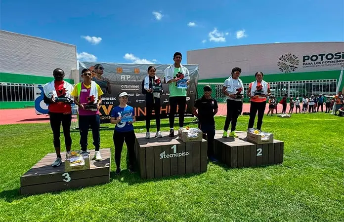 Surgen ganadores de carrera atlética