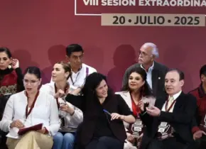 Grito Fuera Yunes retumba en Consejo Nacional de Morena