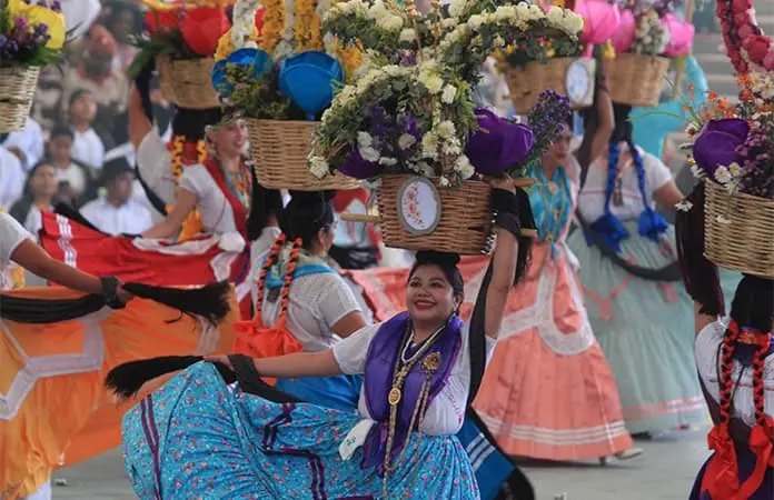 Arranca fiesta de la Guelaguetza