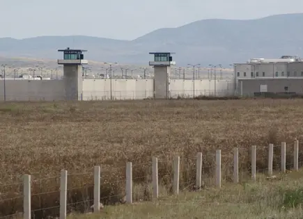 Narcos seguían operando desde cárceles a través de visitas: SSPC