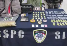 Cae presunto narcomenudista en la Central de Abastos