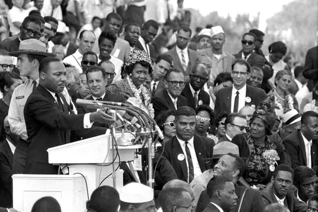 Documentos desclasificados del FBI arrojan luz sobre el asesinato de Martin Luther King