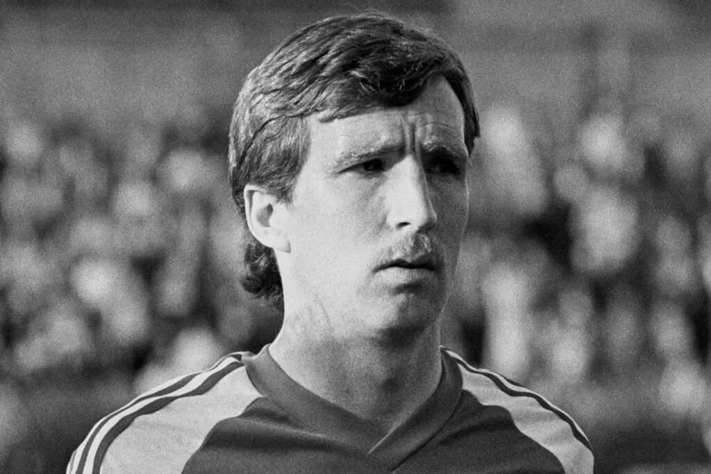 Fallece Joey Jones, leyenda del fútbol galés