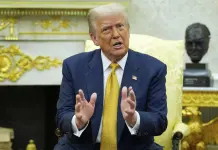 Jueza declara ilegal el bloqueo de Trump a fondos de Harvard