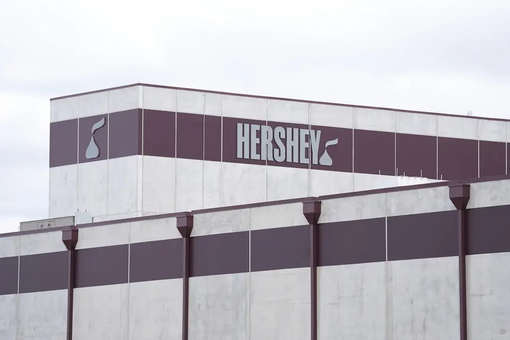 Hershey y otros fabricantes enfrentan desafíos con precios del cacao