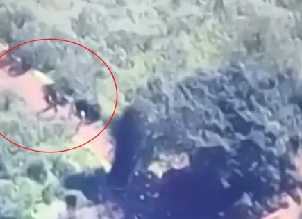 Bajo fuego: CJNG ataca con explosivos en Coahuayana, Michoacán